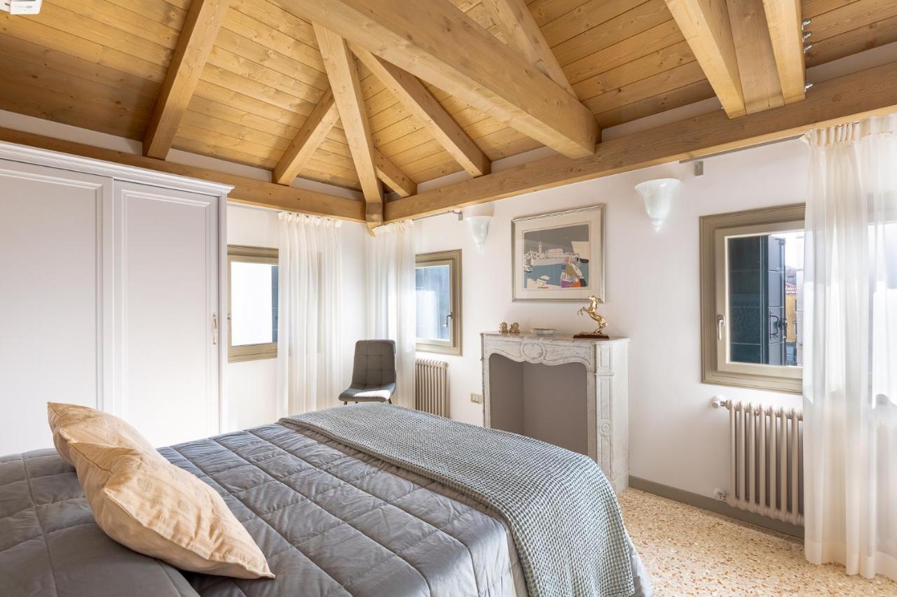 Ca' Cappello Venice Apartment 2 With Canal View Экстерьер фото